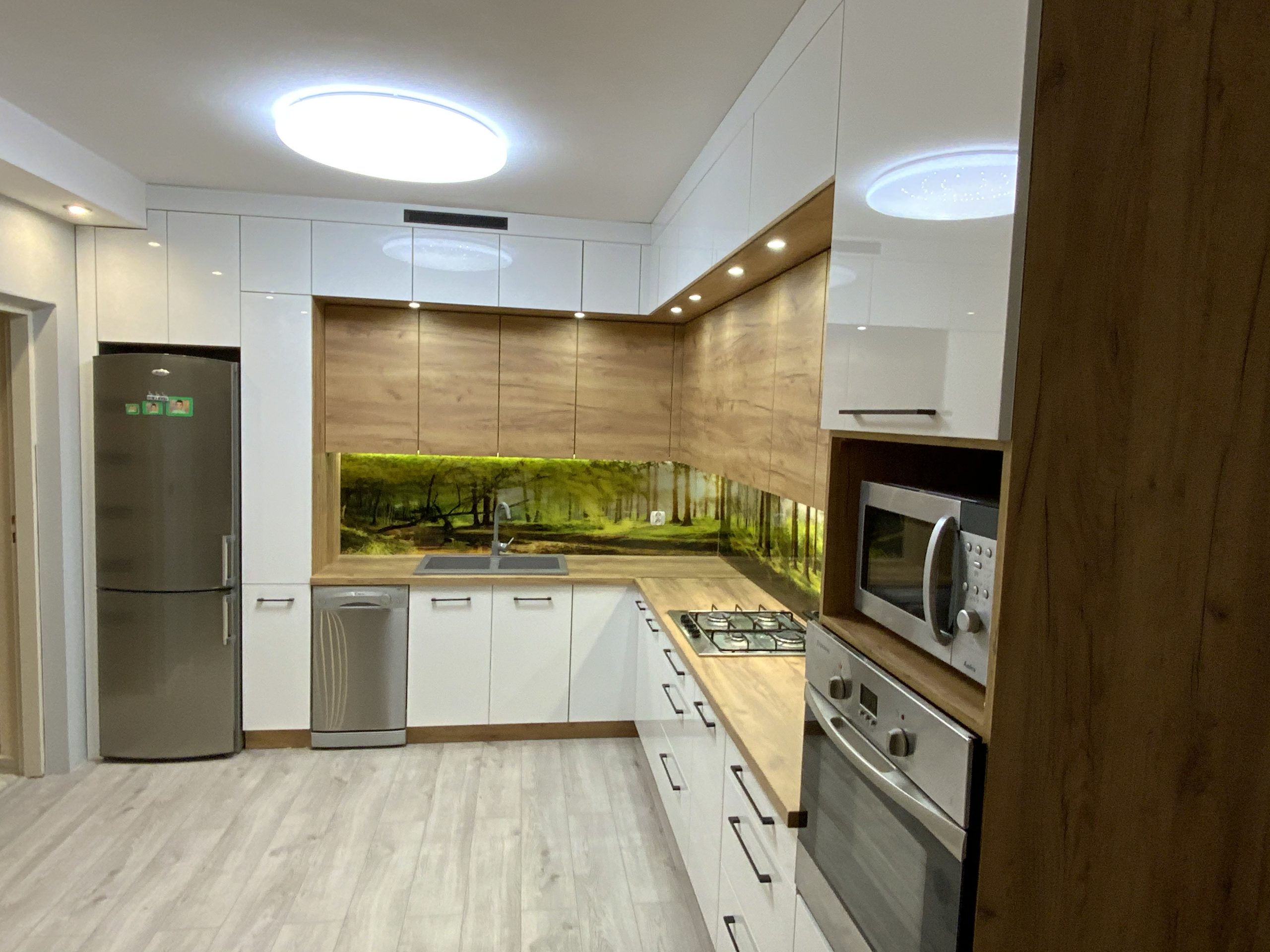 24E3FC48-F534-428F-8185-711E4E9A7297