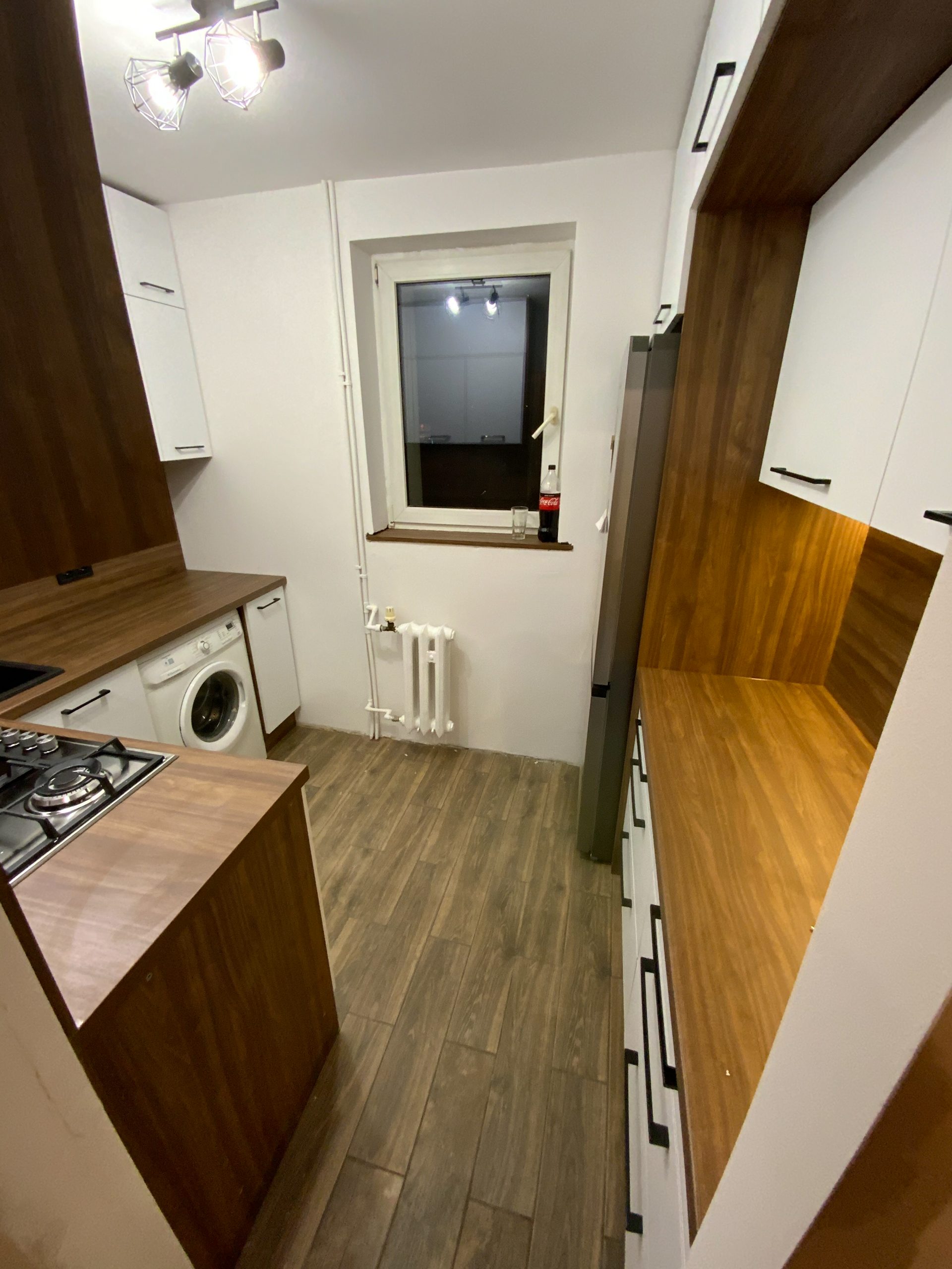 19DF6068-14D7-4CCF-A52E-39B7EDEF4661