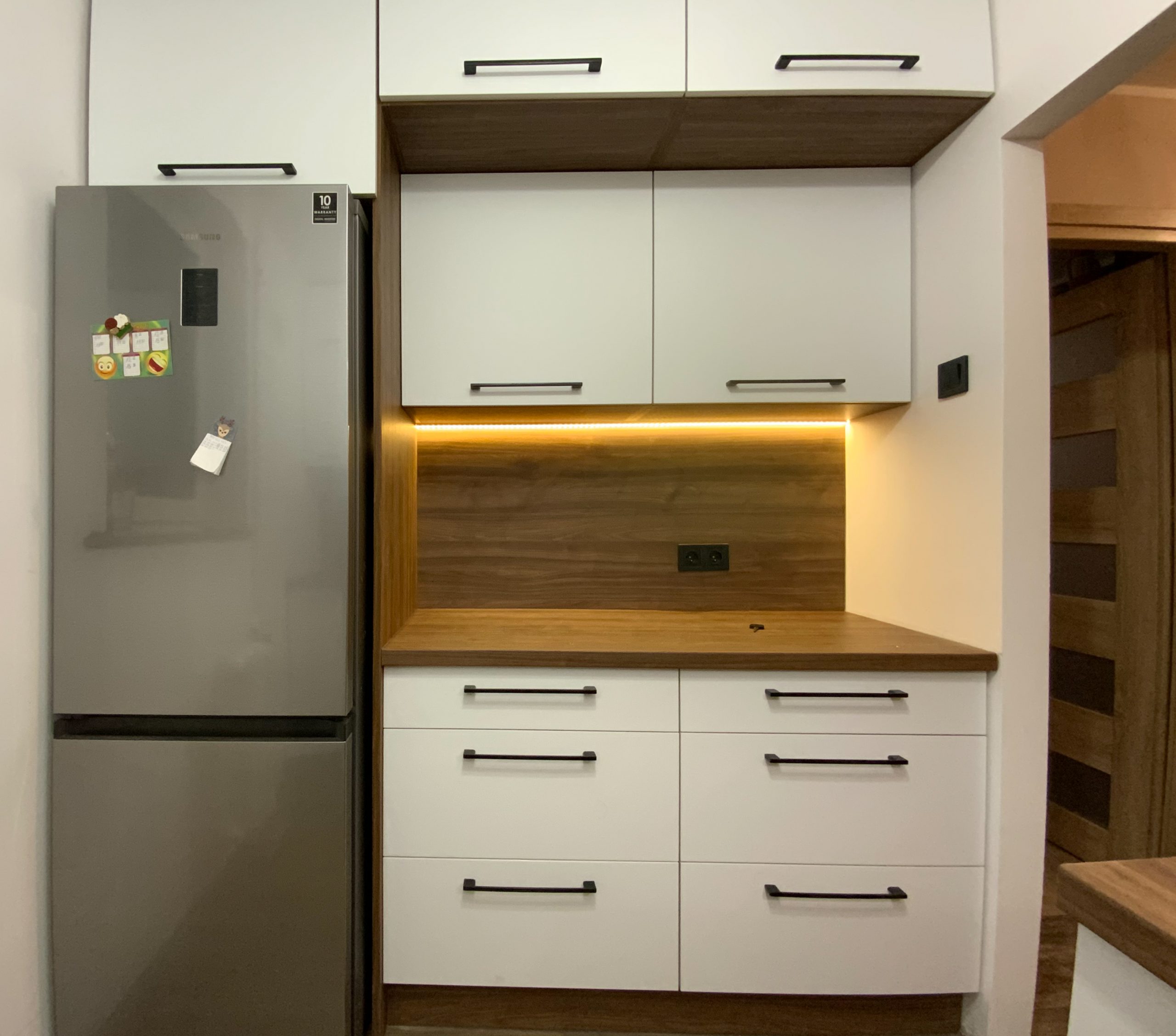 215E6CF9-8529-49F1-80D0-6ED18184C282