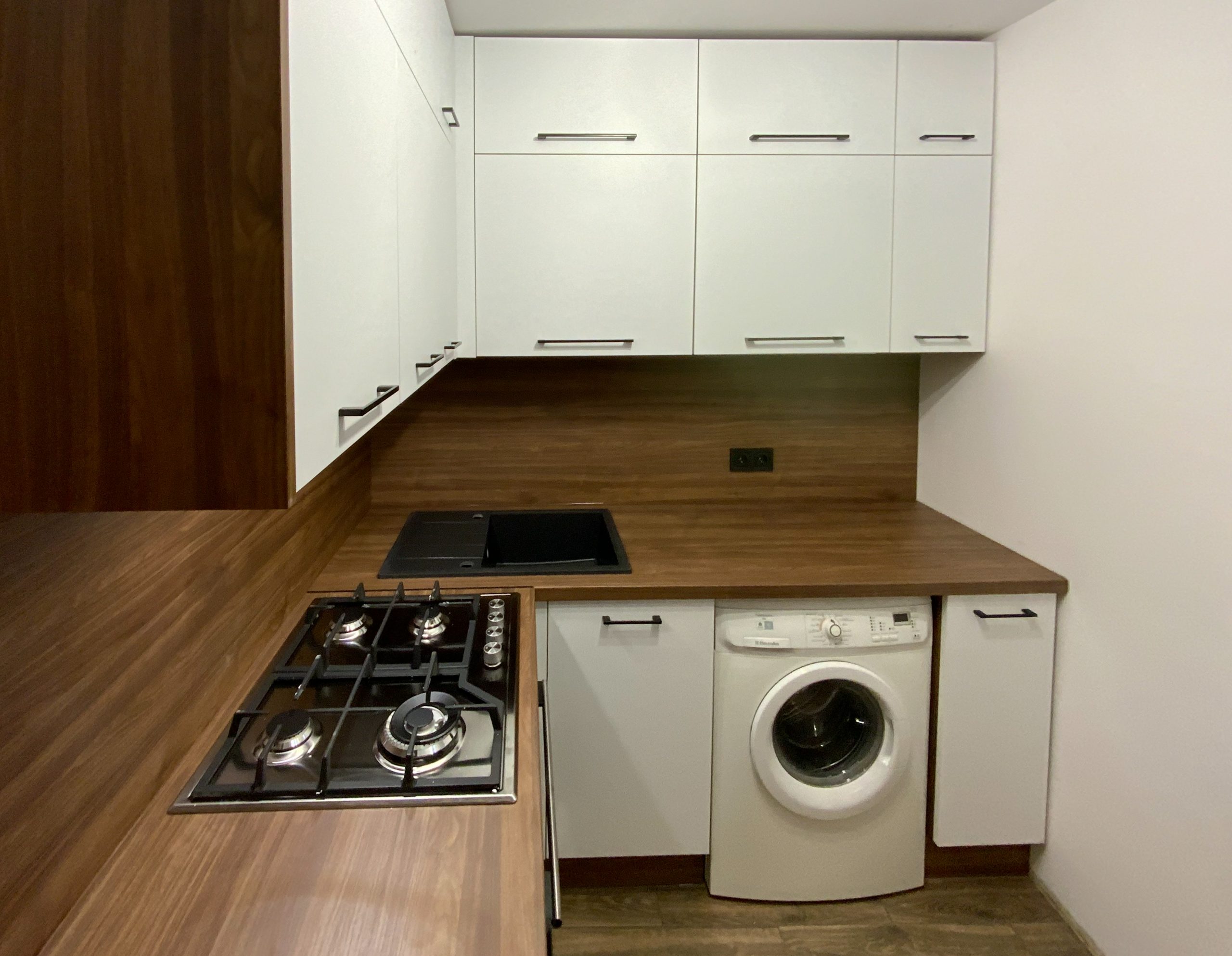 F86F7BE5-B563-49A4-9AFE-23AC752E08A0