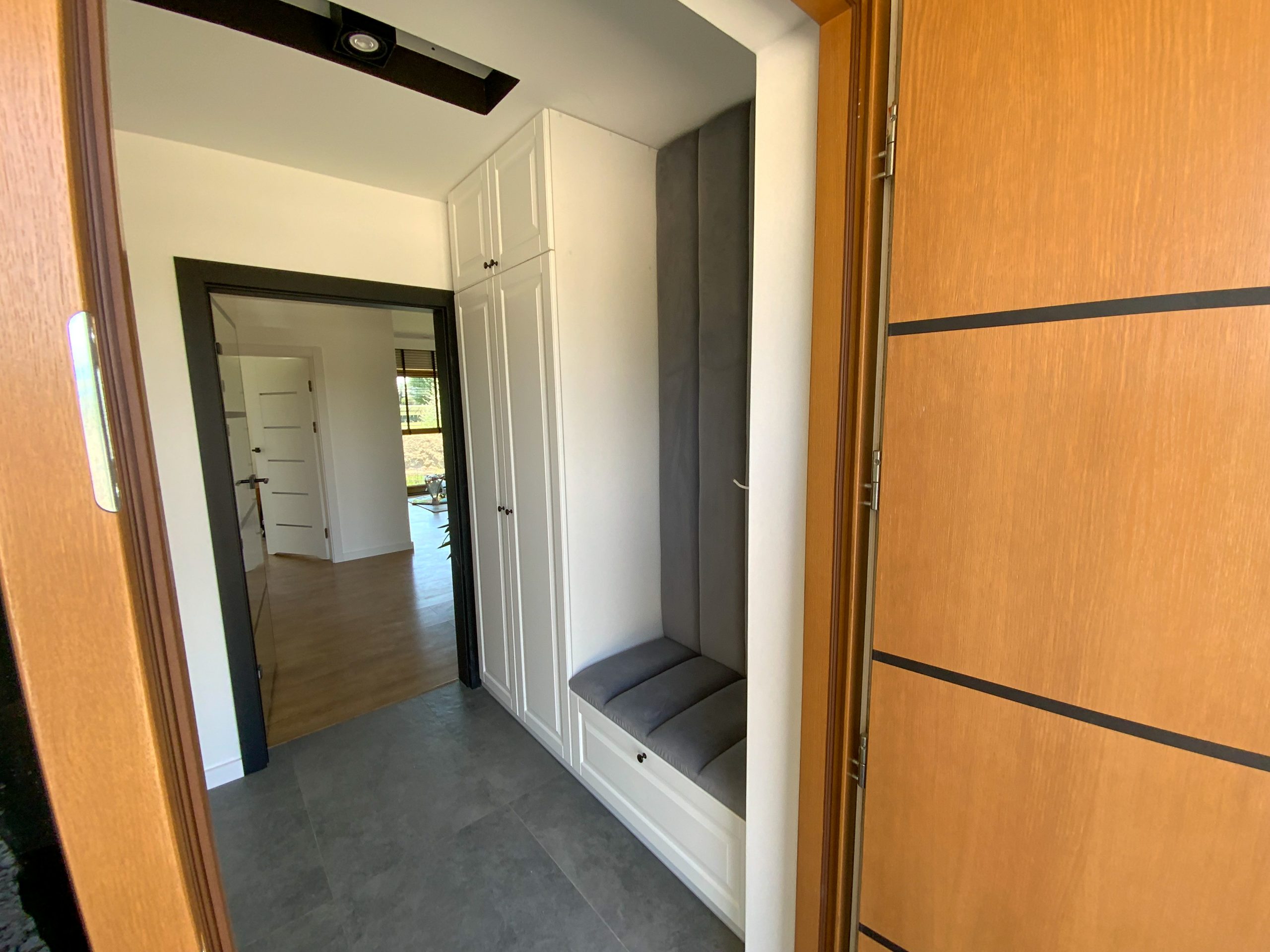 szafa_1 (1) szafa_1 (1)