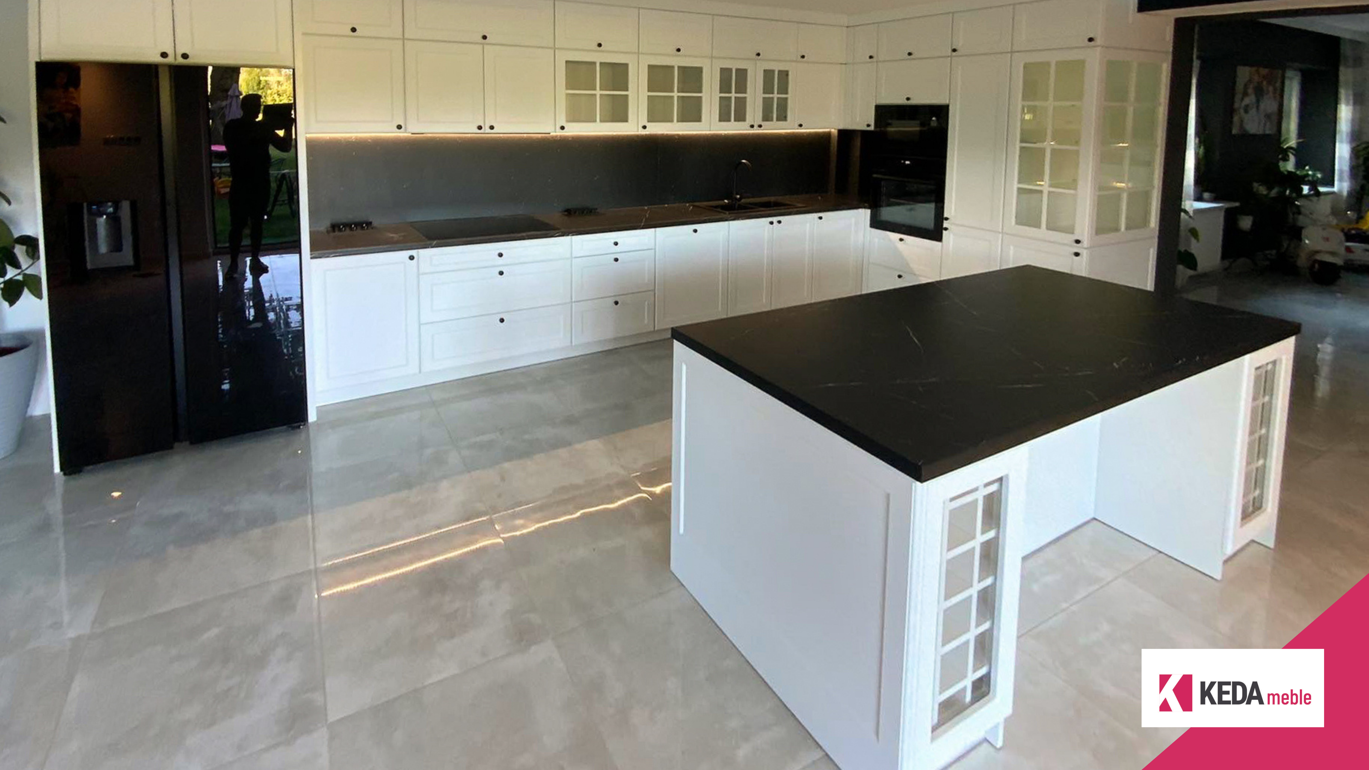 kuchnia na wymiar to gwarancja perfekcyjnie dopasowanego i funkcjonalnego wnętrza.