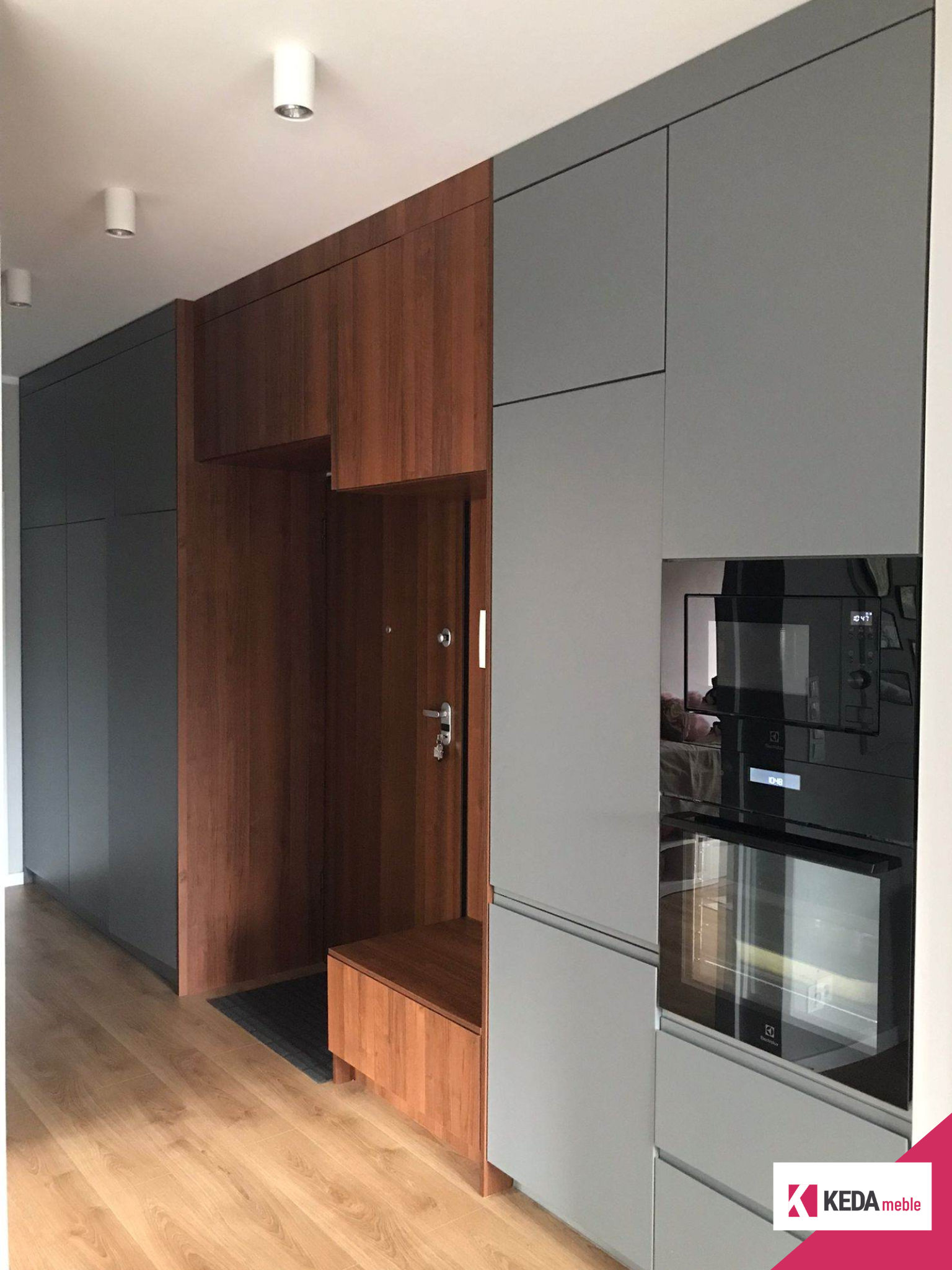 Nowoczesne i funkcjonalne mieszkanie z elegancką kuchnią i praktyczną sypialnią